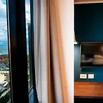 Fly Deco Hotel 4*