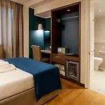Fly Deco Hotel