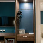 Fly Deco Hotel 4*