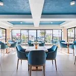 Fly Deco Hotel 4*