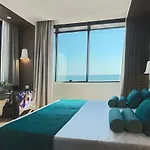 Fly Deco Hotel 4*