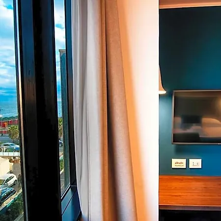 Otel Fly Deco 4*