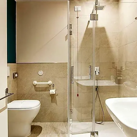 Otel Fly Deco 4*